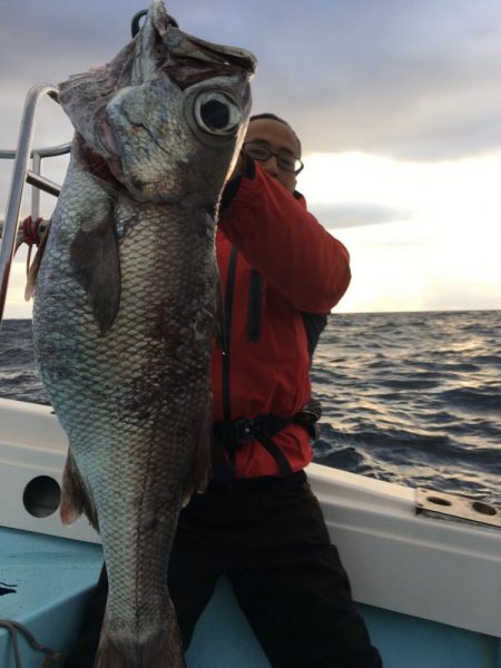 アブラボウズ アコウダイ ライトタックル 中深海 駿河湾 大宝丸