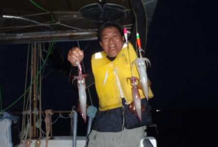 8月23日幸真丸は夜焚イカでケンサキイカ・…