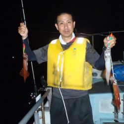 8月23日幸真丸は夜焚イカでケンサキイカ・ヤリイカ狙いでGO~~~~~でした