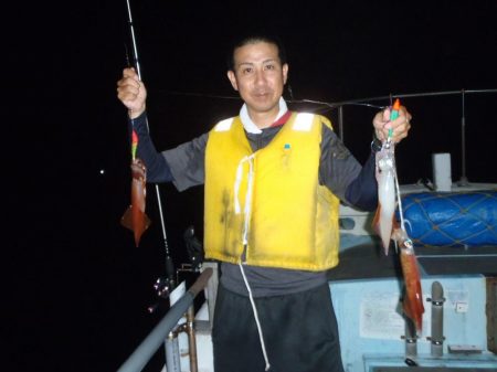 8月23日幸真丸は夜焚イカでケンサキイカ・ヤリイカ狙いでGO~~~~~でした