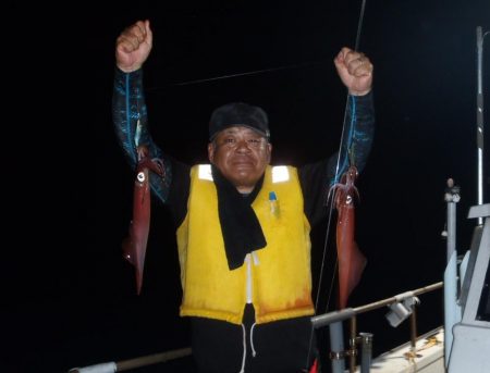 8月23日幸真丸は夜焚イカでケンサキイカ・ヤリイカ狙いでGO~~~~~でした