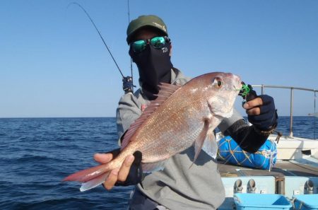 25年10月12日 ⛴幸真丸はタイラバにて玄界灘へGO~~~~~