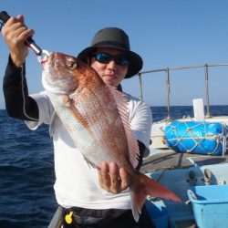 25年10月12日 ⛴幸真丸はタイラバにて玄界灘へGO~~~~~