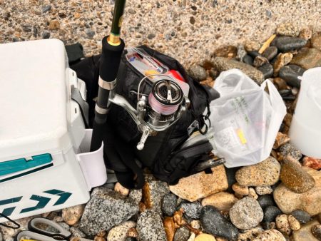 雨のなか、ポツポツと