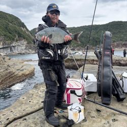 和歌山市江(吉丸渡船)でグレ釣り