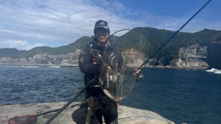 和歌山市江（吉丸渡船）でグレ釣り