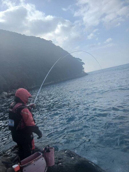 和歌山県日置(三倉渡船)でグレ釣り