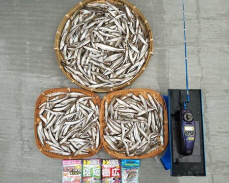 暖房船／諏訪湖ワカサギ釣り！