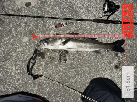 寒いのにニ投目、三投目でキャッチ！