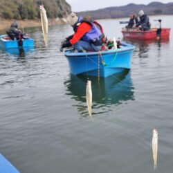 入鹿池ワカサギ釣り!(貸しボート)