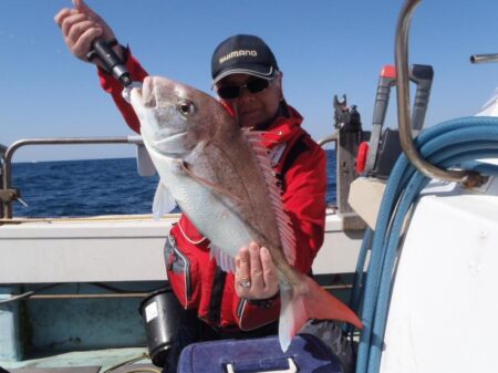 時化の合間に玄界灘へ⛴幸真丸はタイ釣りに(…