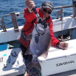 時化の合間に玄界灘へ⛴幸真丸はタイ釣りに(^_-)-☆