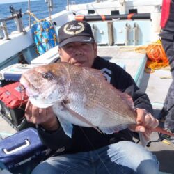 時化の合間に玄界灘へ⛴幸真丸はタイ釣りに(^_-)-☆