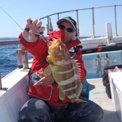 時化の合間に玄界灘へ⛴幸真丸はタイ釣りに(^_-)-☆