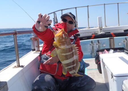 時化の合間に玄界灘へ⛴幸真丸はタイ釣りに(^_-)-☆