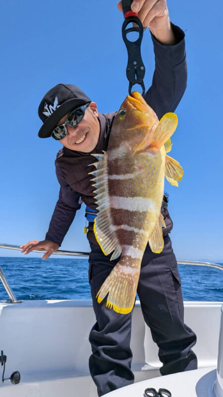 釣り仲間4人でボート釣行、五目釣り。