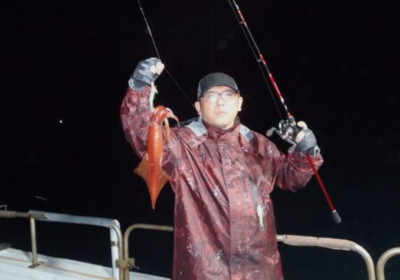 26年6月6日　夜イカで玄界灘へ幸真丸はG…
