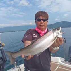 琵琶湖で琵琶マストローリング