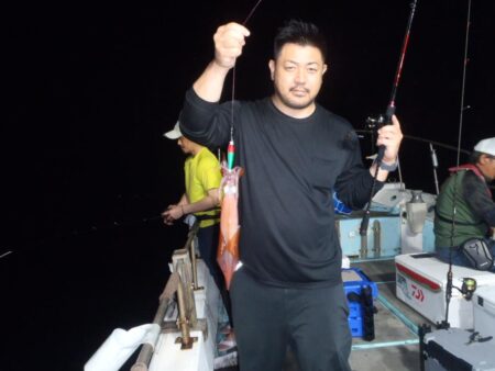 　幸真丸はケンサキイカ狙いで出航でした
