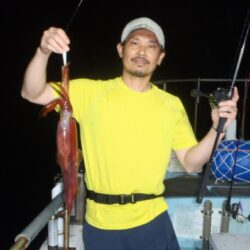 　幸真丸はケンサキイカ狙いで出航でした