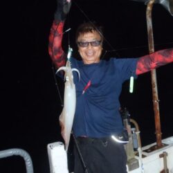 　夜のイカ釣りで幸真丸は出航でした(^^)/・・・・・