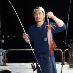 26年8月21日　久しぶりの出航　幸真丸は夜のイカ釣りで玄界灘へ(^^)/