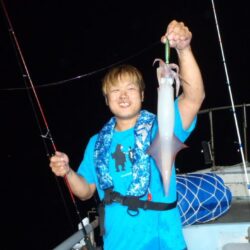 26年8月21日　久しぶりの出航　幸真丸は夜のイカ釣りで玄界灘へ(^^)/