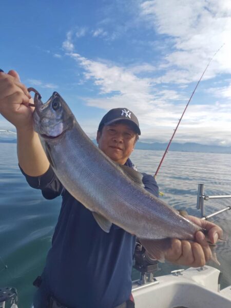 琵琶湖で琵琶マストローリング