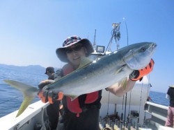 スーパーコーリン丸 投ジギング、ブリ、メジロ
