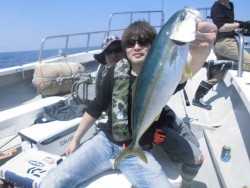 スーパーコーリン丸 投ジギング、ブリ、メジロ