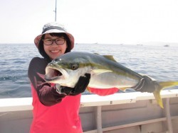 スーパーコーリン丸 投稿ジギングでブリ、メジロ
