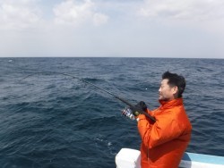 スーパーコーリン丸 投稿ジギングでメジロ