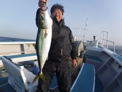 スーパーコーリン丸 投稿ジギングでメジロ