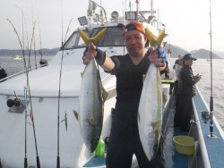 スーパーコーリン丸 投稿ジギングブリ、メジロ爆釣