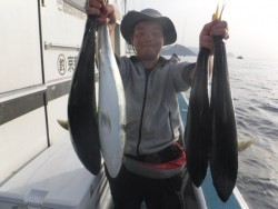 スーパーコーリン丸 投稿ジギングブリ、メジロ爆釣