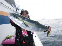 スーパーコーリン丸 投稿ジギングでブリ、真鯛好調