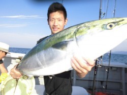 スーパーコーリン丸 投稿ジギングでブリ、真鯛好調