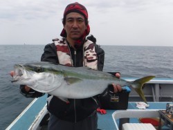 スーパーコーリン丸 投ブリ、メジロ好調