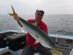 スーパーコーリン丸 投稿ジギングでブリ