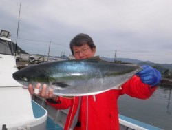 スーパーコーリン丸 投稿ジギングでブリ