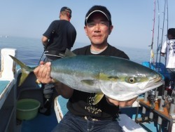 スーパーコーリン丸 投稿ブリ、メジロ好調