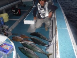 スーパーコーリン丸 投稿ジギング、ブリ、メジロ、真鯛爆爆