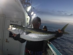 スーパーコーリン丸 投稿ジギング、ブリ、メジロ、真鯛爆爆