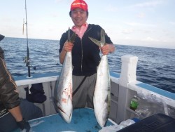 スーパーコーリン丸 投稿ジギングでブリ、真鯛