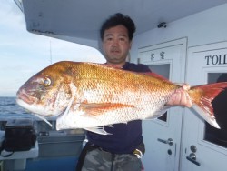 スーパーコーリン丸 投稿ジギングでブリ、真鯛