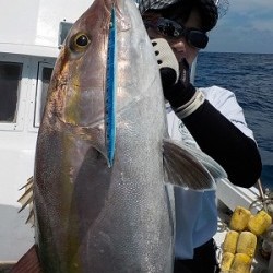 明日丸 釣果