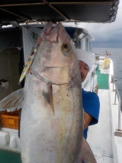 明日丸 釣果