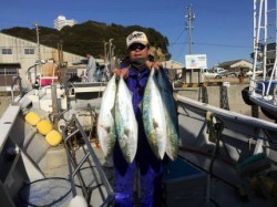 祐英丸 釣果