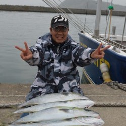 ジギング船 BLUEWATER 釣果