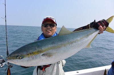 アルバトロスで小鰤ゲット❗